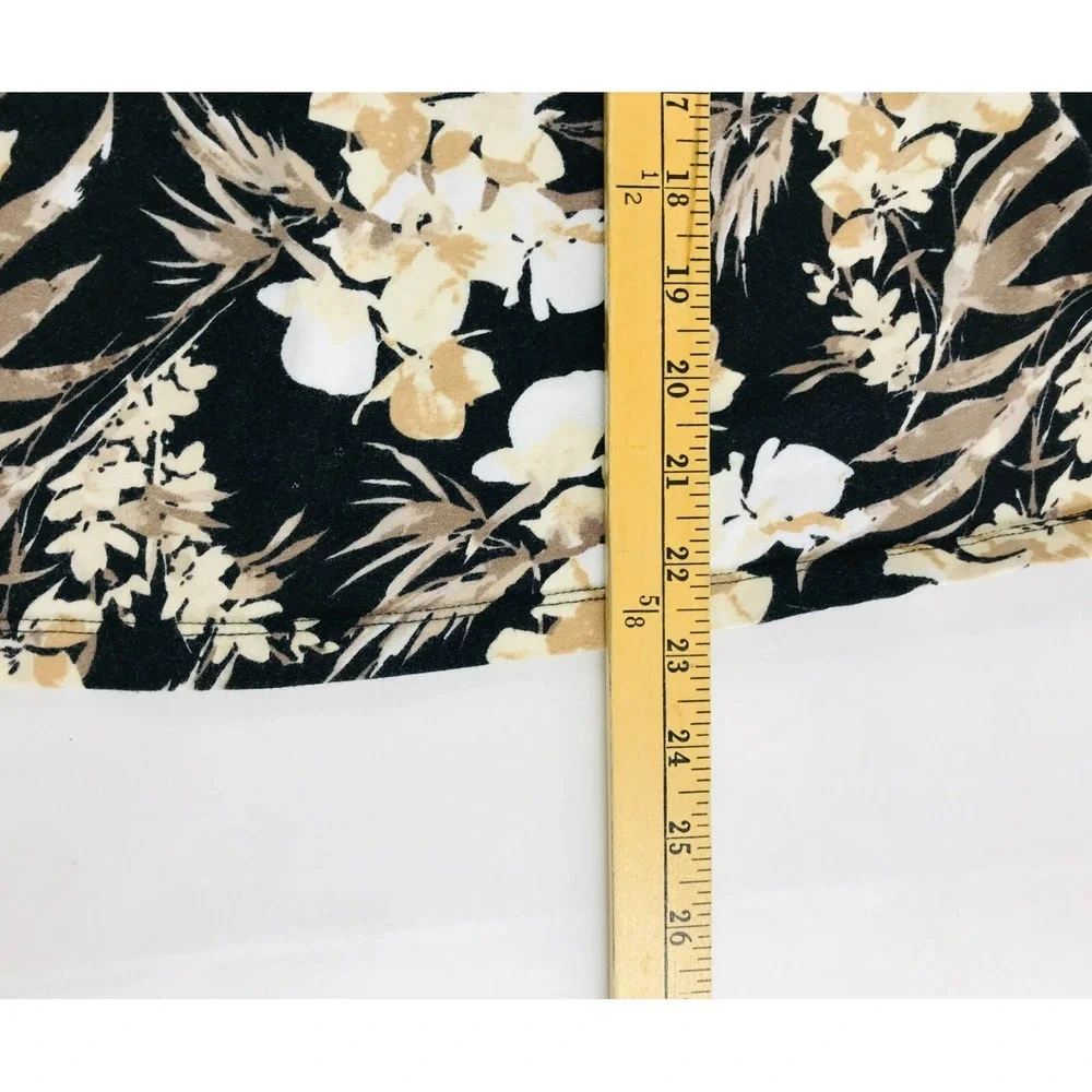 Croft&Barrow Shirt Women's Size S Black Tan V-neck Embroidered Floral Sleeveless - Picture 6 of 9